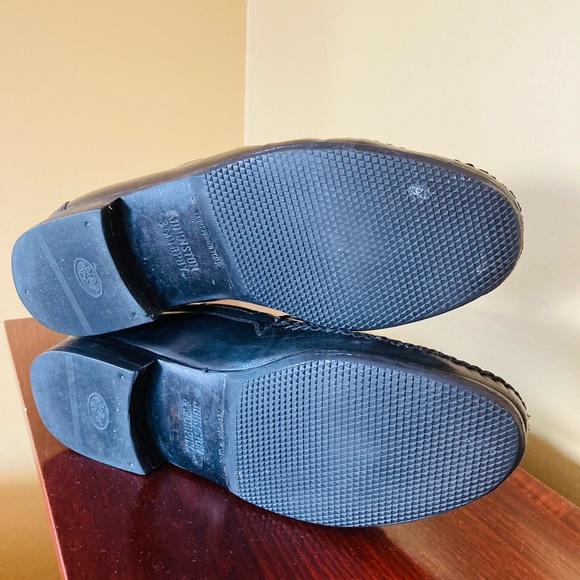 Vintage Johnston & Murphy Black Shoes with tassels - Picture 12 of 12